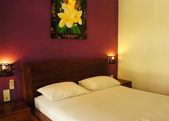 Ned's Hide-away Gasthof Seminyak
